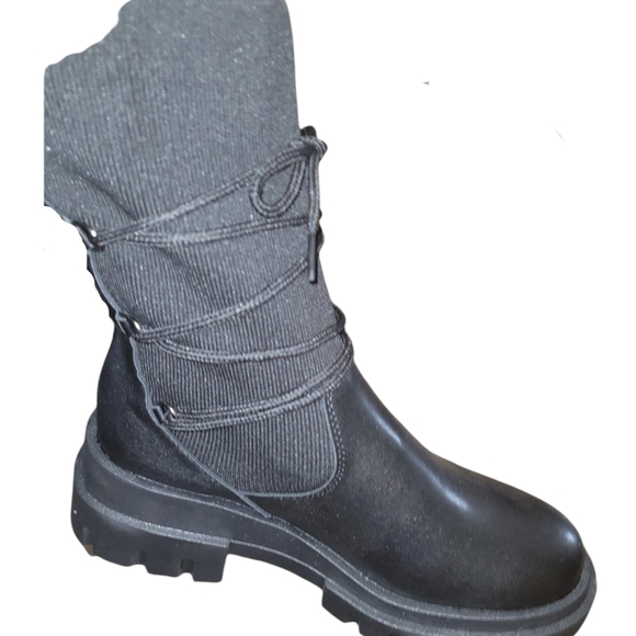 Black Slip on booties - Picture 1 of 8